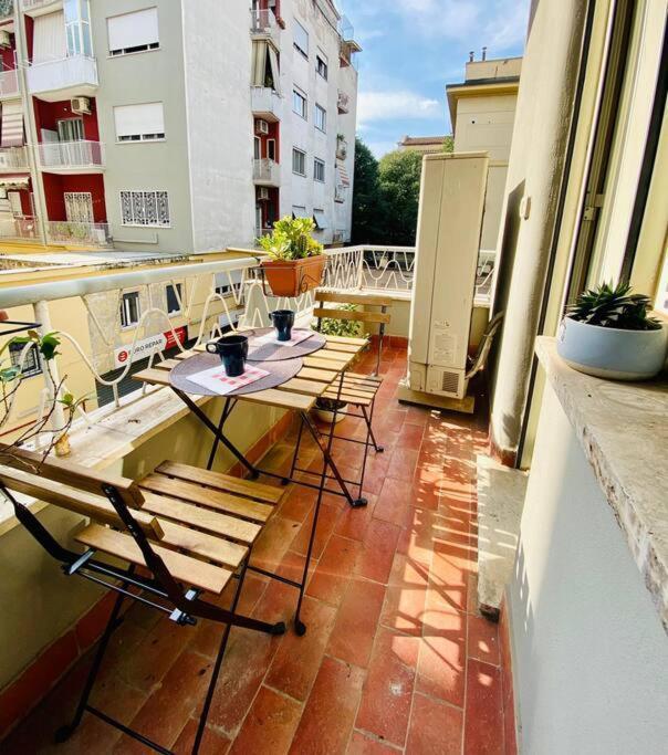Dr House Luxury Apartment Roma Esterno foto