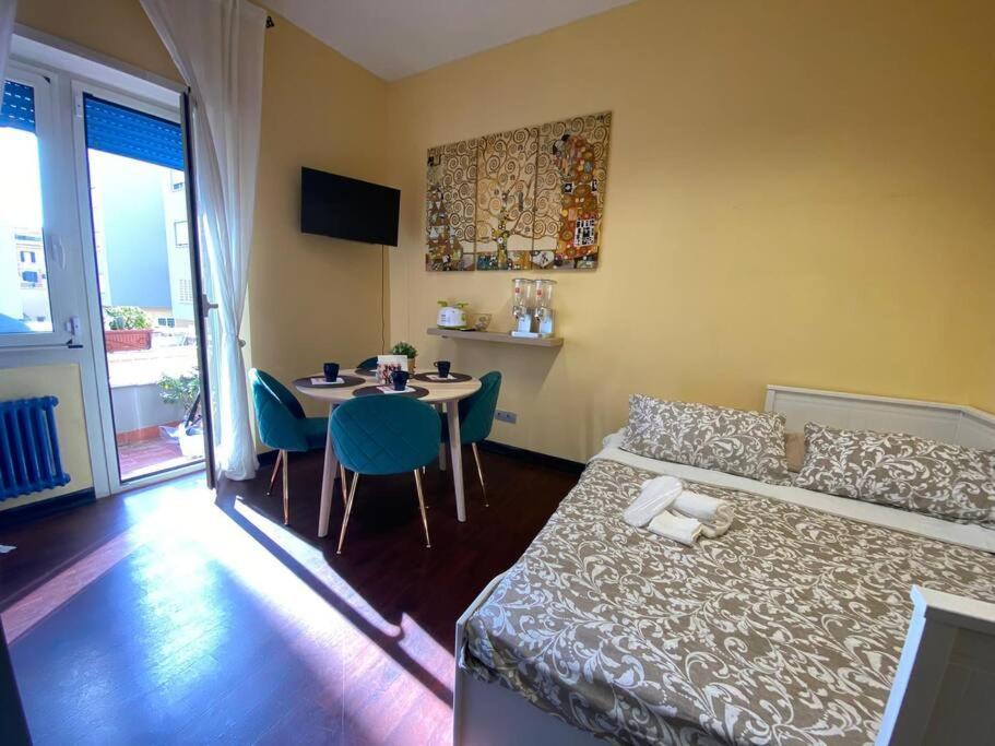 Dr House Luxury Apartment Roma Esterno foto