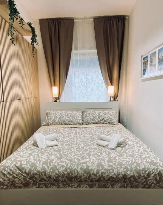 Dr House Luxury Apartment Roma Esterno foto
