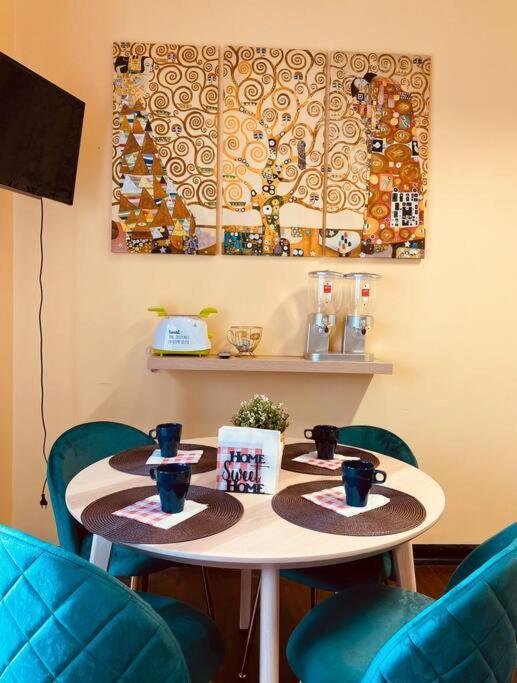 Dr House Luxury Apartment Roma Esterno foto