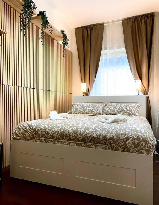 Dr House Luxury Apartment Roma Esterno foto
