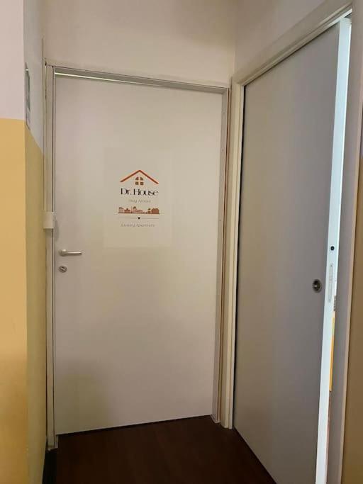 Dr House Luxury Apartment Roma Esterno foto